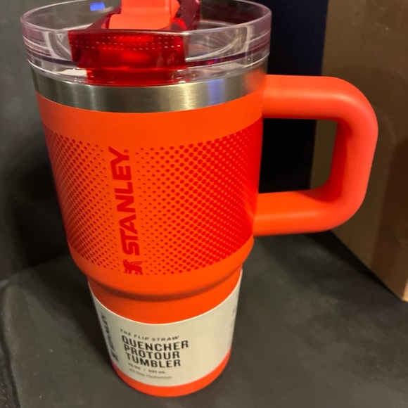 Stanley Vibrant coral Quencher Tumbler - Picture 2 of 7